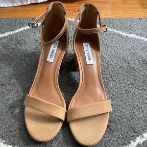 Steve Madden Irenee suede dress sandal with 2.25” block heel. Never worn.